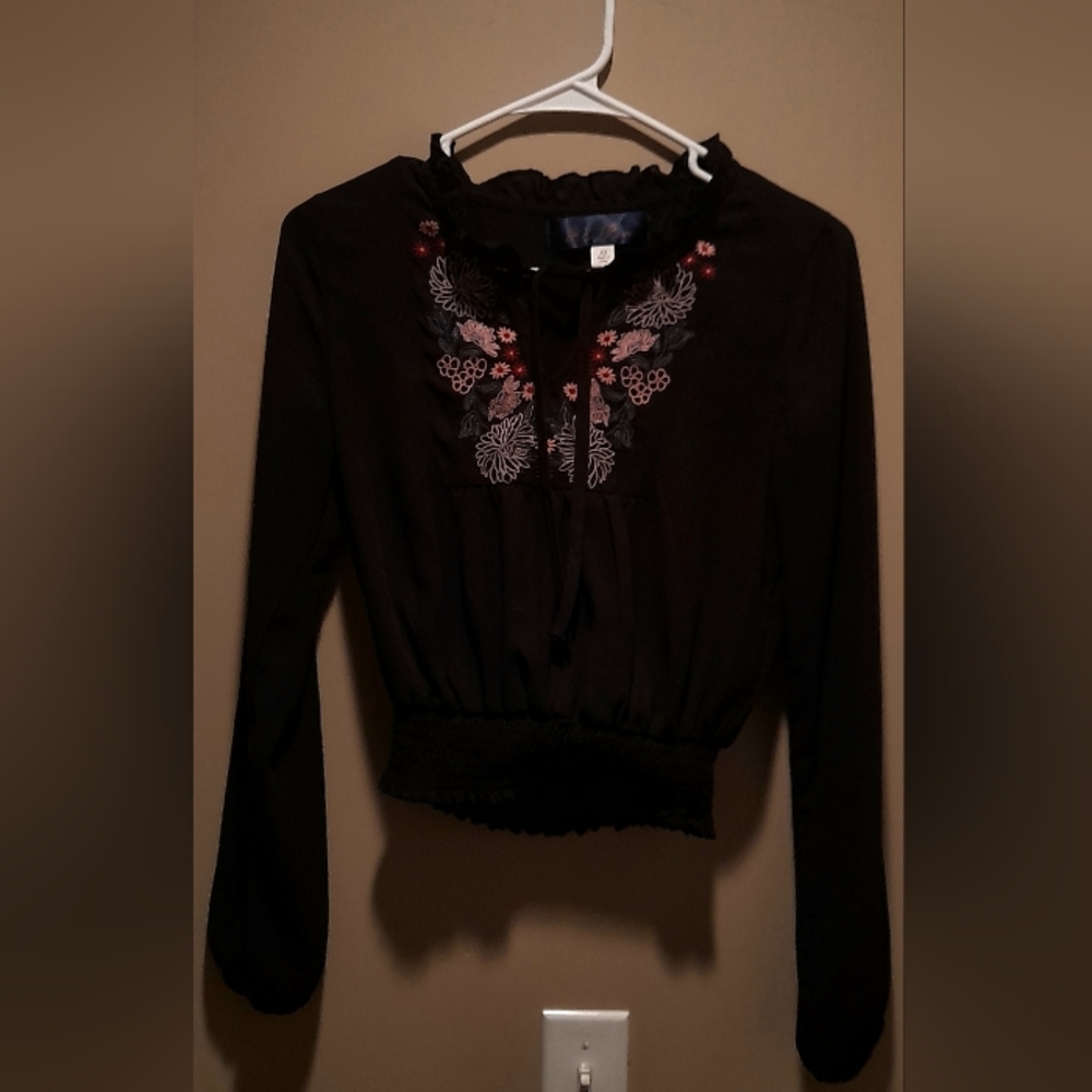 XS black long sleeve top with floral detailing